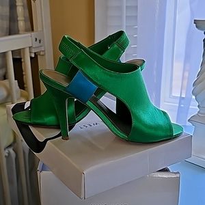 Nine West, green and turquoise satin heel sandal, size 5.5